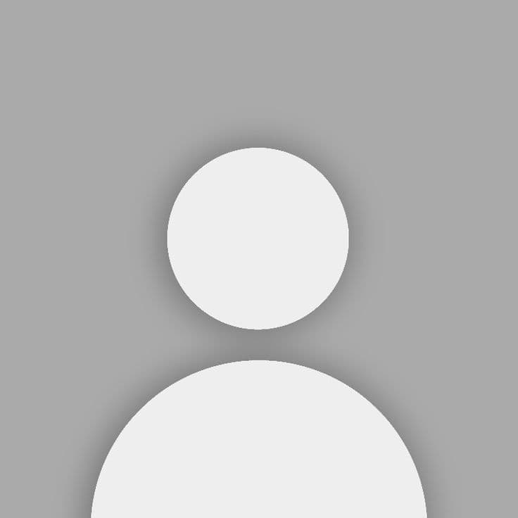 Sarah Benchetrit headshot